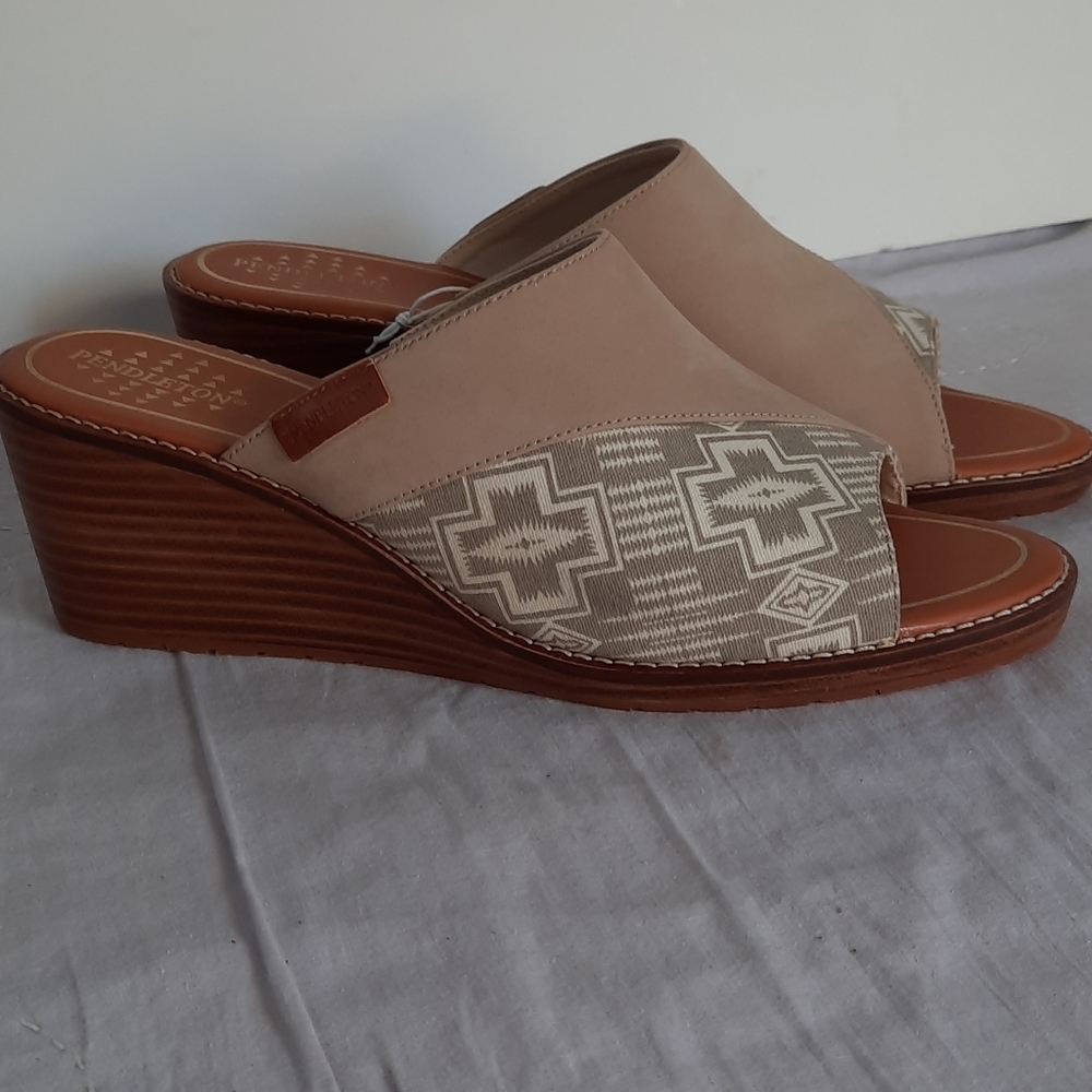 Pendleton Beige and Brown Patterned Wedges